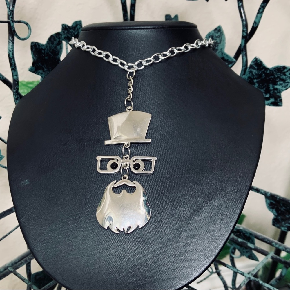 Mustache Beard Man Necklace New - Picture 3 of 7